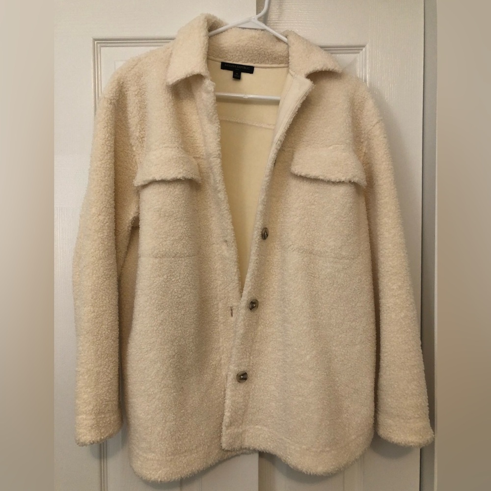 Banana Republic cream fleece shacket/jacket in medium